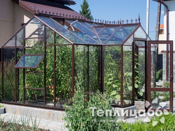 Теплица botanik T с мини-тамбуром под стекло, 14 м² (калькулятор)